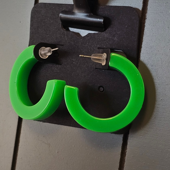 Green Hoop Earrings 1.2" Retro 1980s Neon Chunky Pierced Acrylic Gift Bag Y2K - Picture 3 of 7